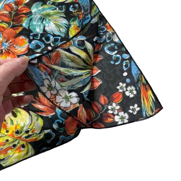 Soleillee Sheer Dark Floral Parrot Print Embellished Tunic Top Plus Sz 2X - Picture 8 of 15